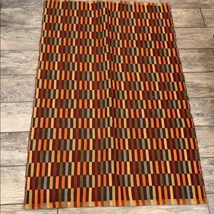 Pier 1 colorful Rug 2 x 3 ft